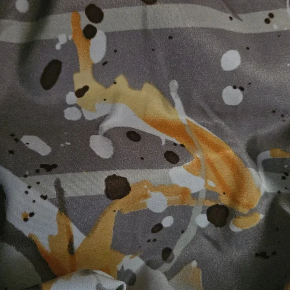 Elegant Multi-Color Leather Hobo Bag - Picture 2 of 9